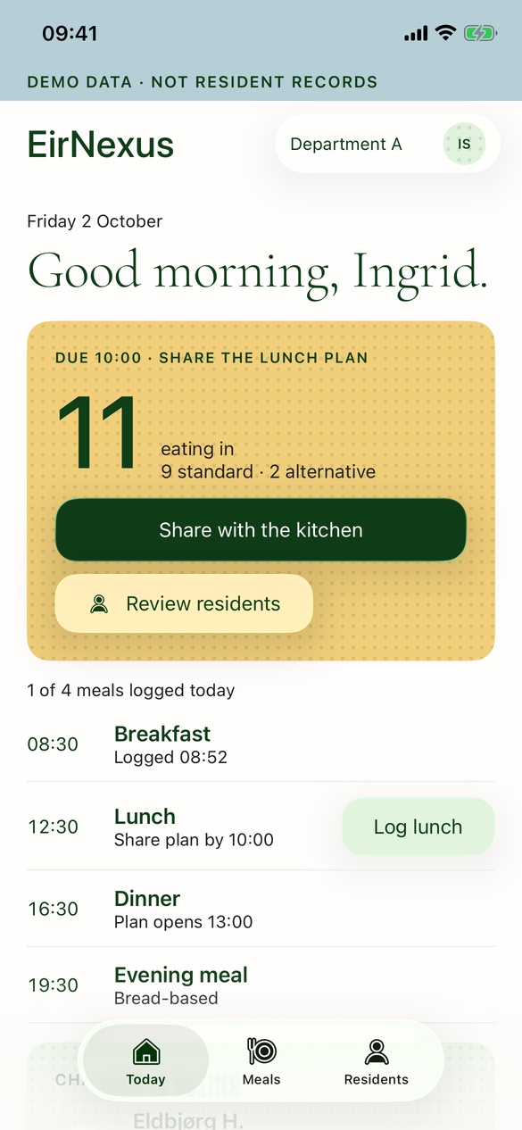EirNexus on iPhone: the lunch plan, 11 eating in, and a Share with the kitchen button.